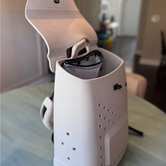 Woda Mini Backpack - Picture 3 of 8